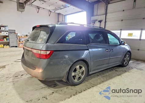 2013 Honda Odyssey Touring z USA, uszkodzony, nr VIN 5FNRL5H9XDB018835